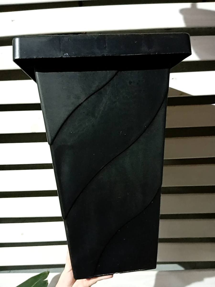 Maceta piramidal N°30