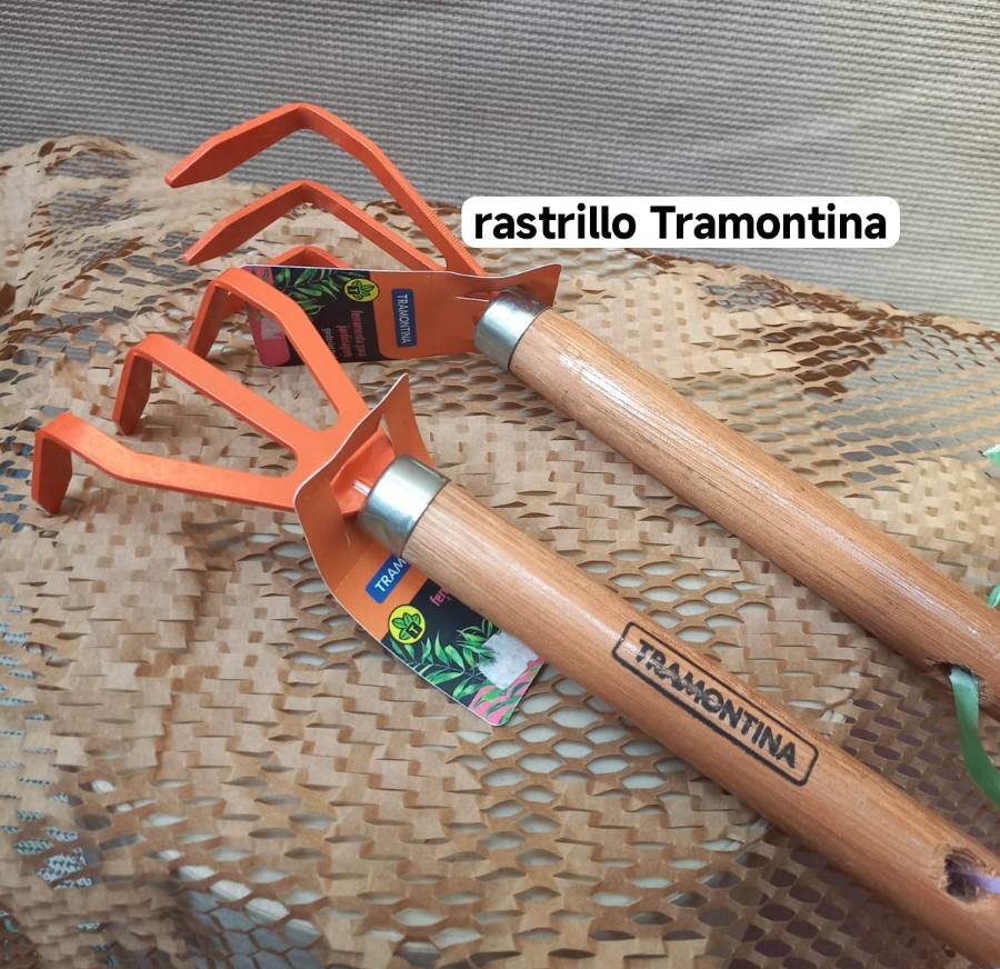 Rastrillo para jardinería