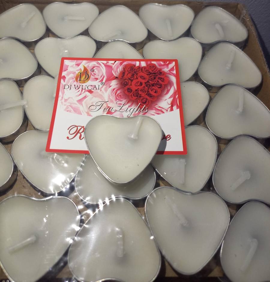 Velas con forma de corazón — foto 1