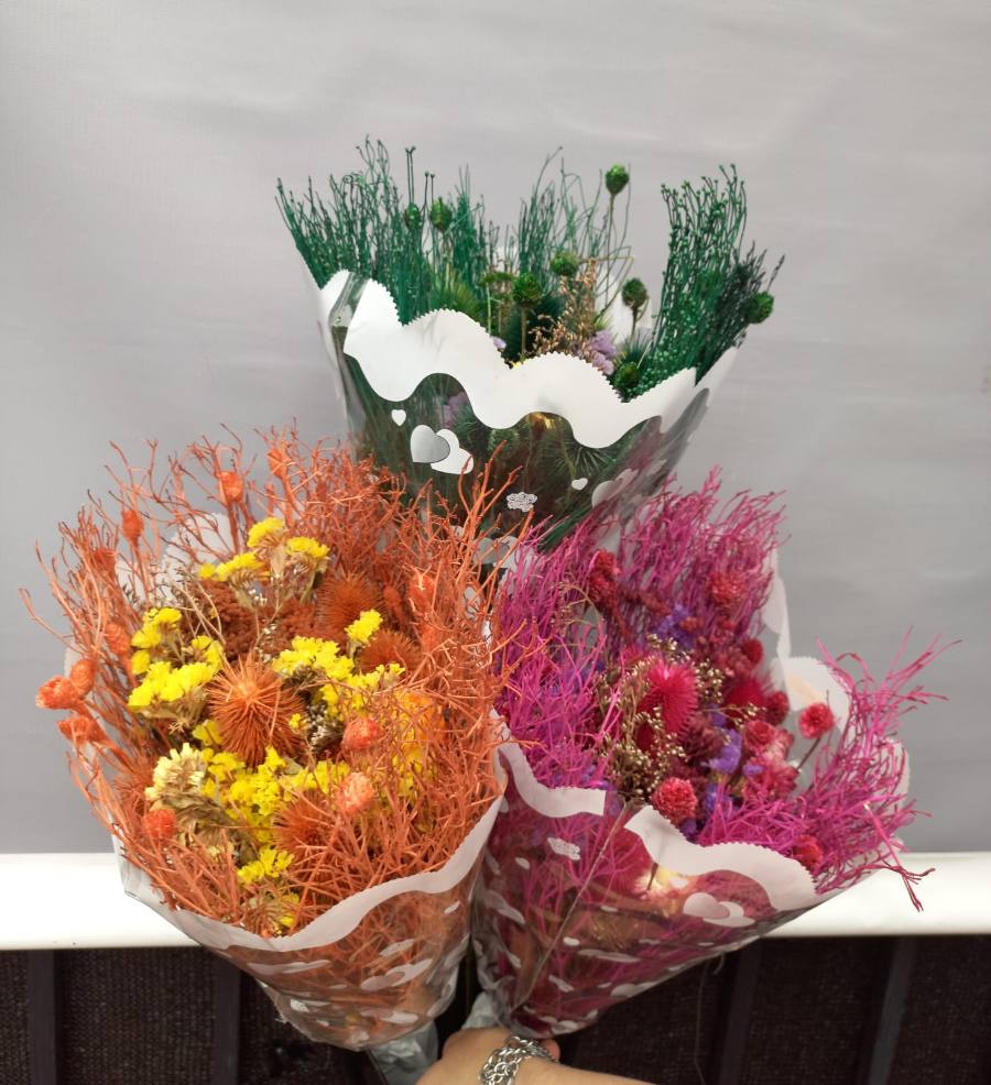 Ramos de flores secas — foto 1