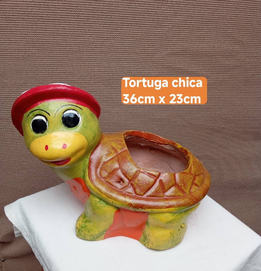 Tortuga chica adorno de jardín — foto 1